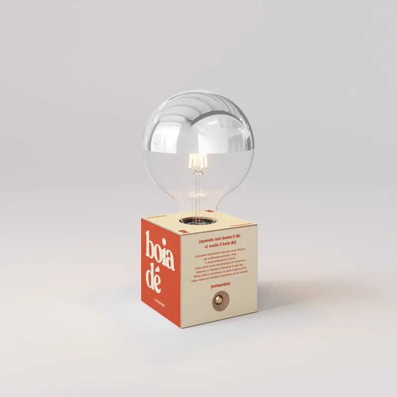 Kabellose Batterie-Lampe Cabless03 „Boia de“ mit halbglänzender Glühbirne in Silberkugel-Optik - Tuttapolpa Nur Für Kurze Zeit
